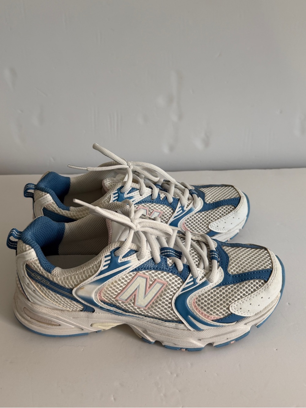 New Balance 530 White Blue Pink Mesh Running Sneakers - Picture 3 of 7